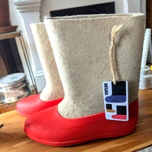 New Voylok Sustainable Wool and Rubber Rain / Winter Boots - 42/43